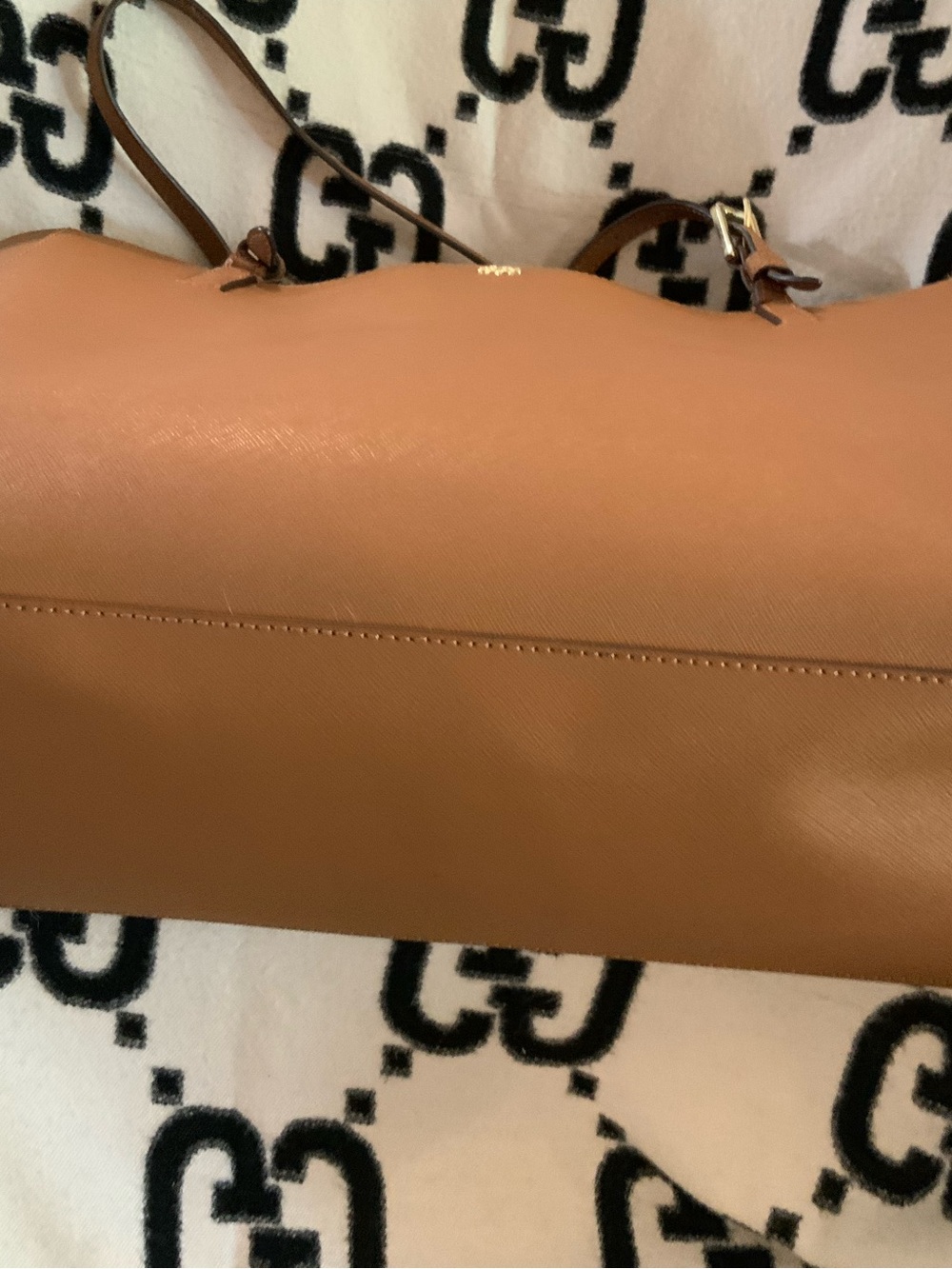 Tory Burch York Saffiano Large Tote - Picture 9 of 9